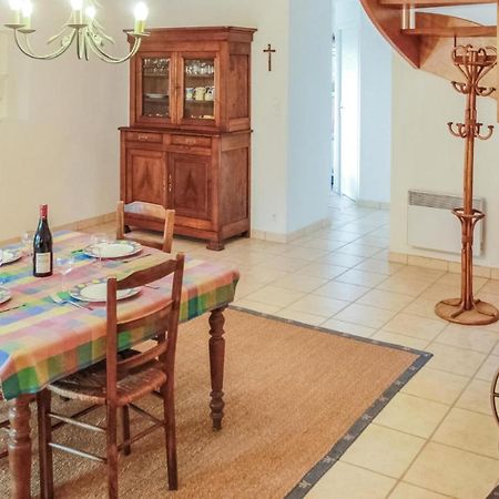 Lovely Home In Cadouarn With Wifi Sene Exterior foto