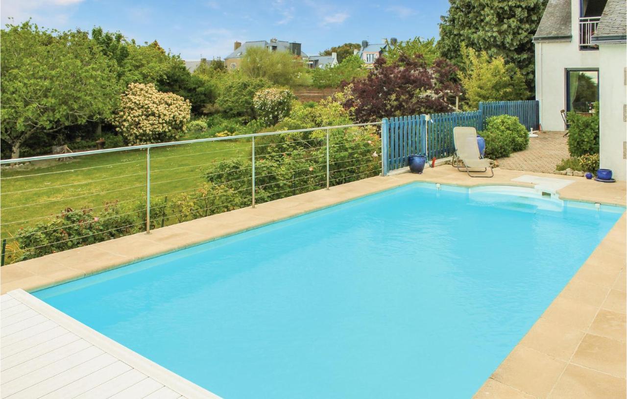 Lovely Home In Cadouarn With Wifi Sene Exterior foto