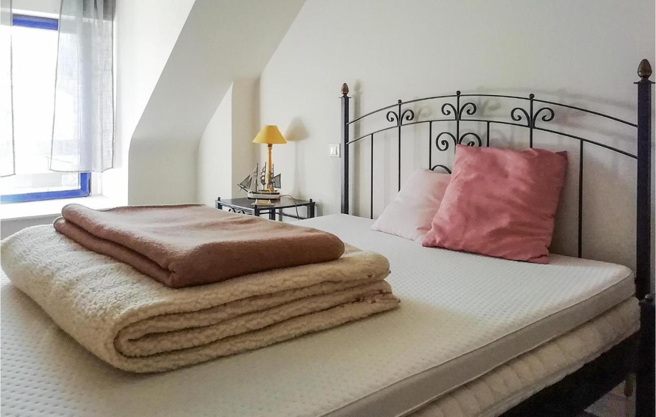Lovely Home In Cadouarn With Wifi Sene Exterior foto